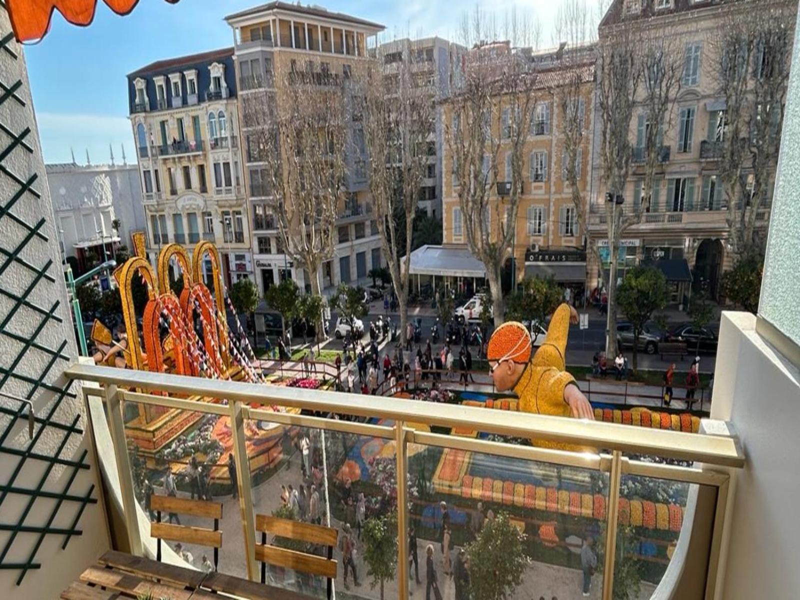 Immeuble Le Regency, 4 Pieces, 80 Metres De La Menton