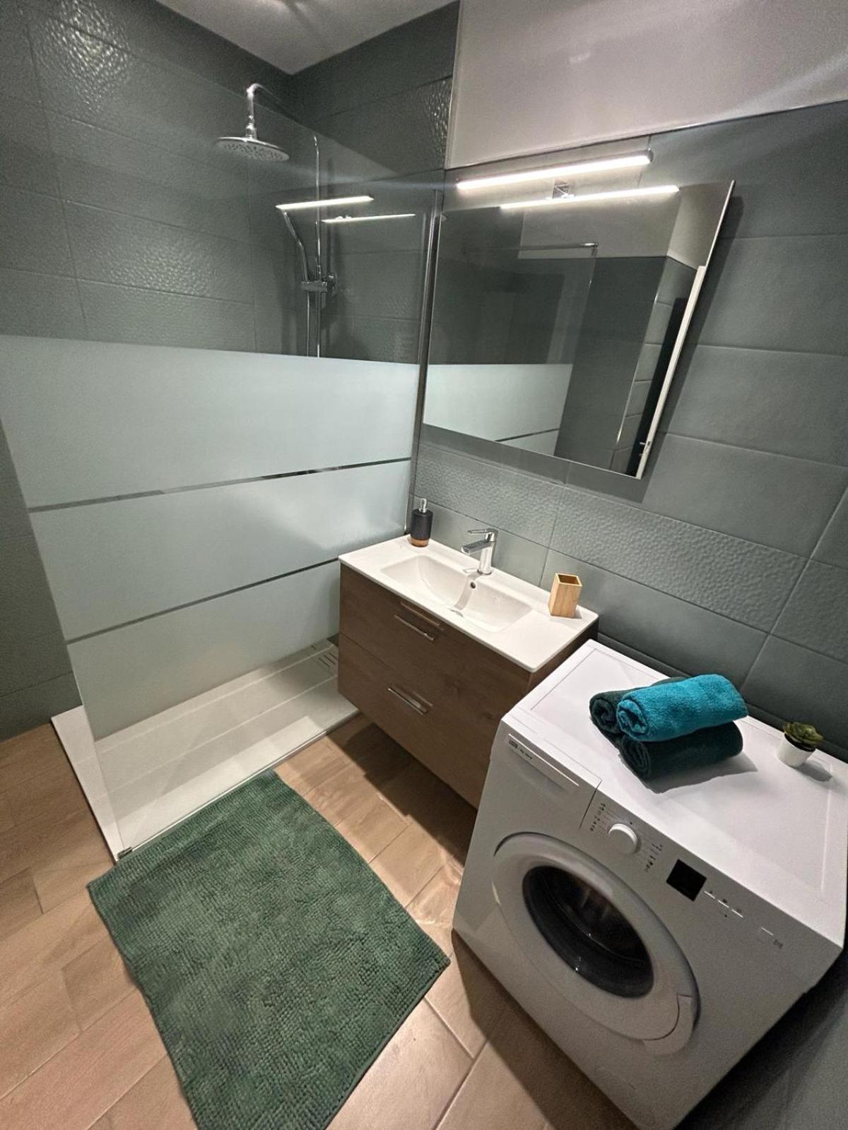 Immeuble Le Regency, 4 Pieces, 80 Metres De La Apartment Menton